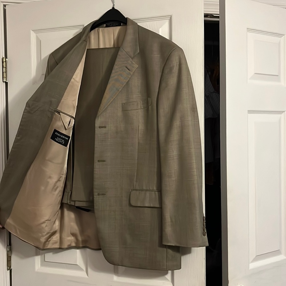 Men’s Suit Silken Wool MAKE an OFFER